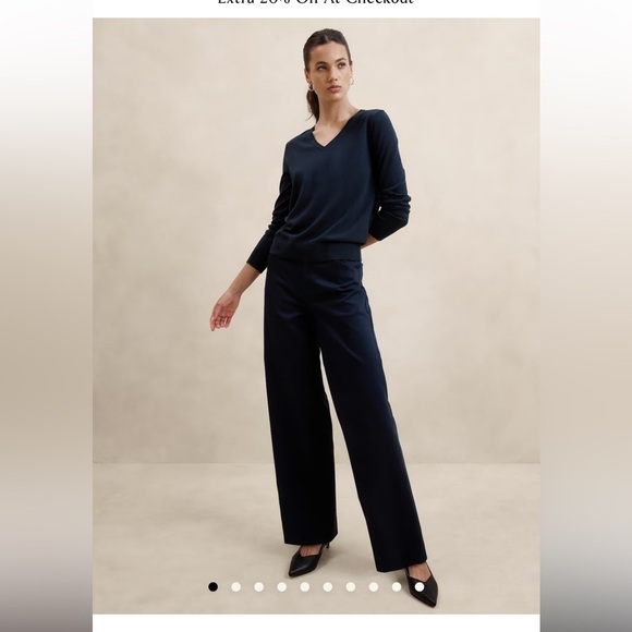 Banana Republic navy Forever V-neck sweater sz XS - Picture 4 of 5